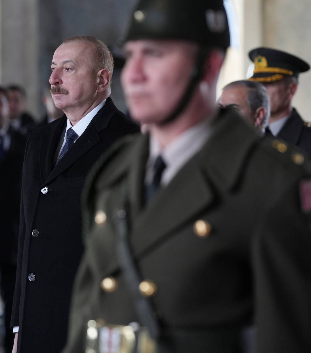 Azerbaycan Cumhurbaşkanı Aliyev Anıtkabir'de 20